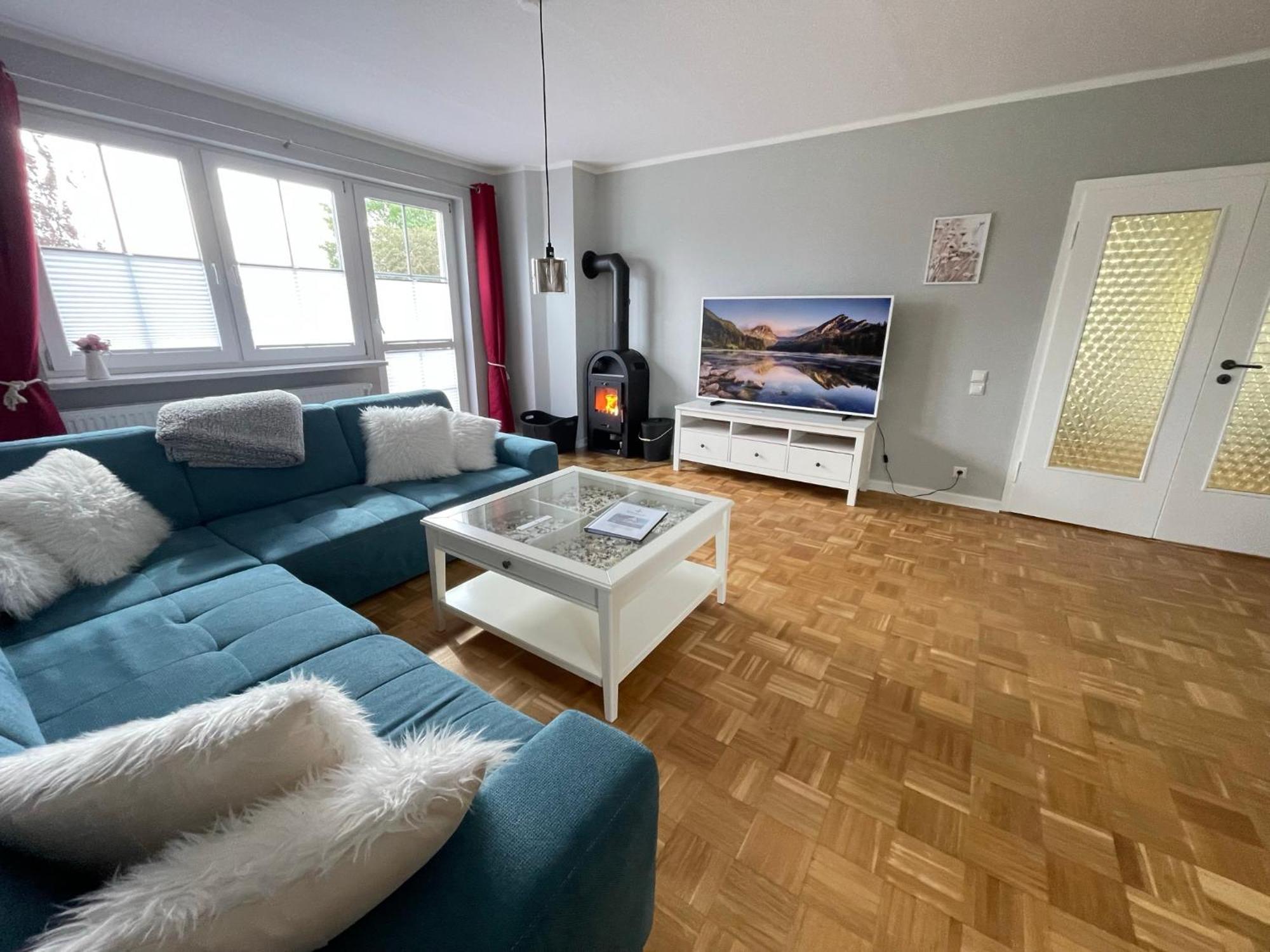Ruegenferienhaus - Schaprode Hafen Екстер'єр фото