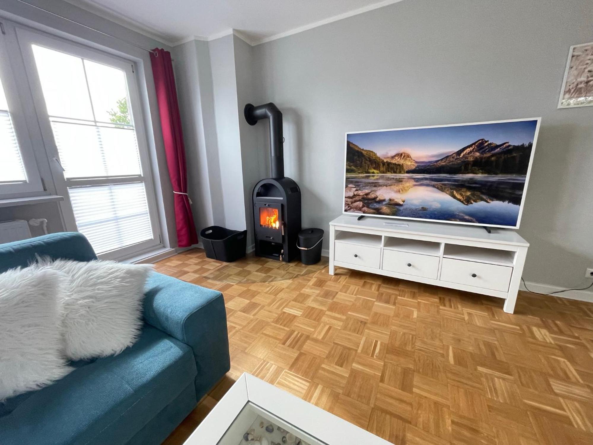 Ruegenferienhaus - Schaprode Hafen Екстер'єр фото