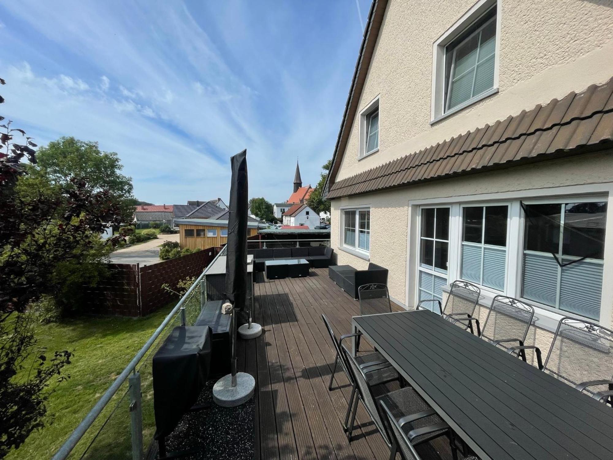 Ruegenferienhaus - Schaprode Hafen Екстер'єр фото