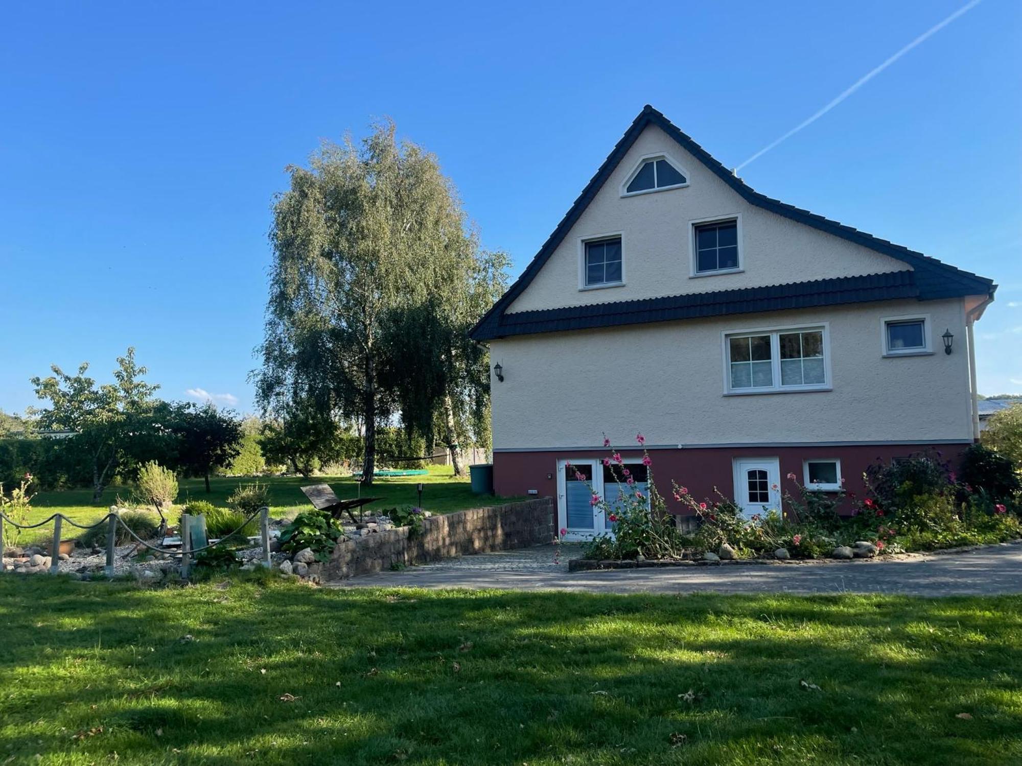 Ruegenferienhaus - Schaprode Hafen Екстер'єр фото
